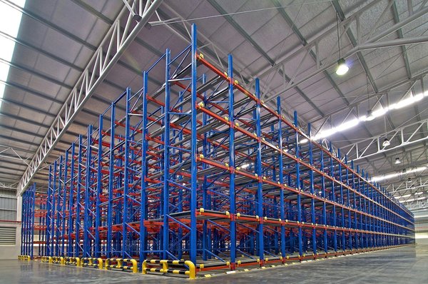 Optimisez votre stockage avec des cantilevers d'occasion